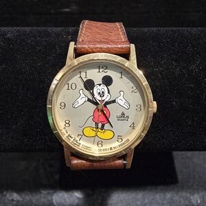 Lorus Quartz Mickey Mouse Quartz Gold Tone Watch